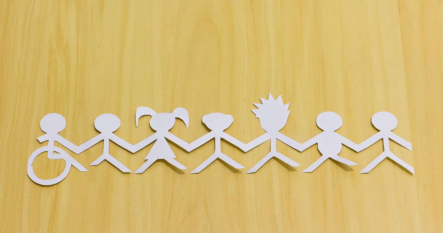 equality paper chain