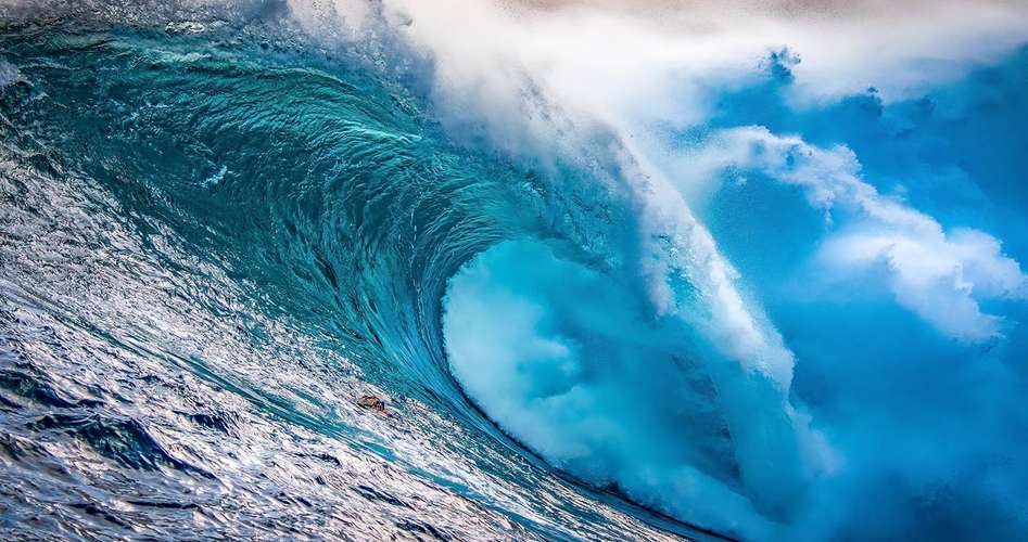 big waves in the ocean