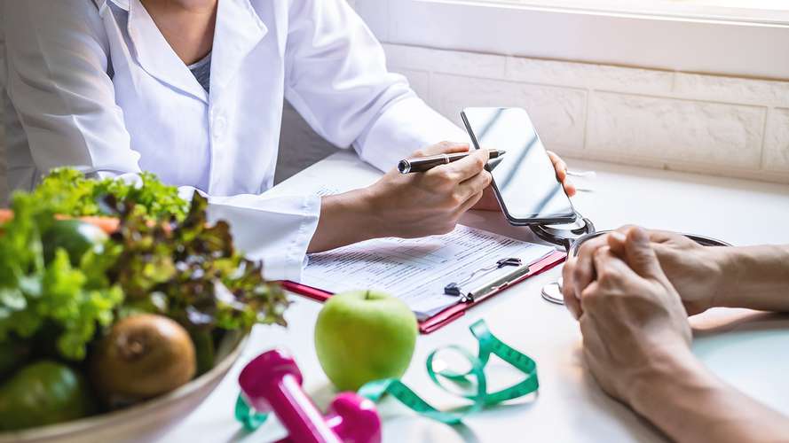 dietitian and patient
