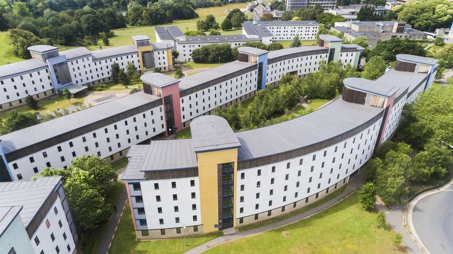 Accommodation-ensuite-campus-external.jpg