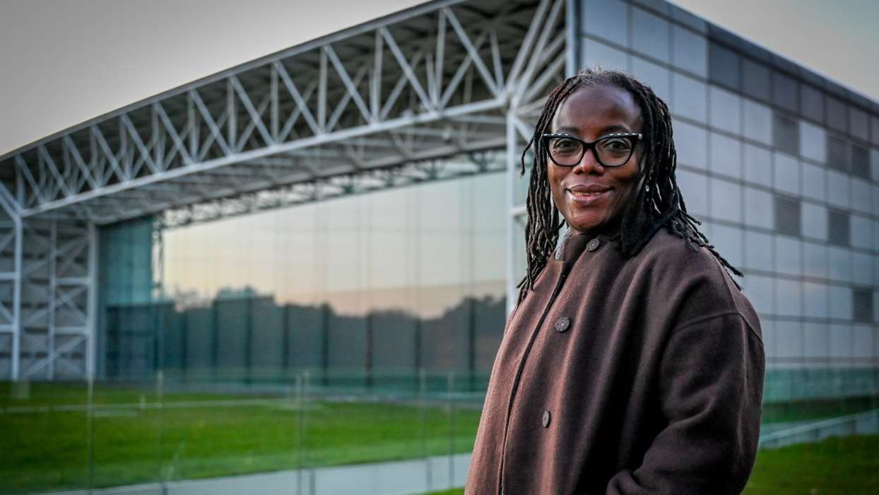 Tsitsi_Dangarembga_in_front_of_Sainsbury_Centre-Header.jpg