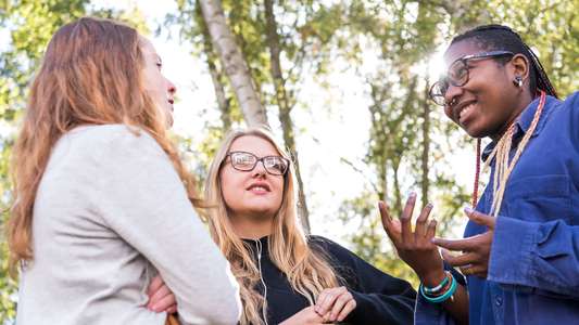 sustainability-three-students-by-trees.jpg