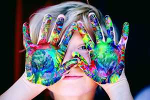 CHILD COLOUR 