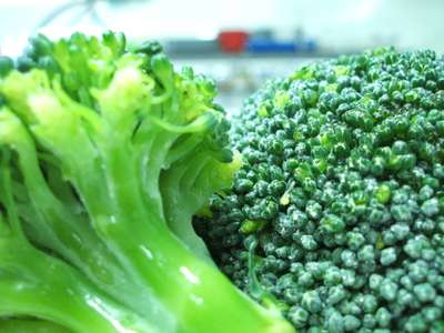 A close up image of some delicious broccoli