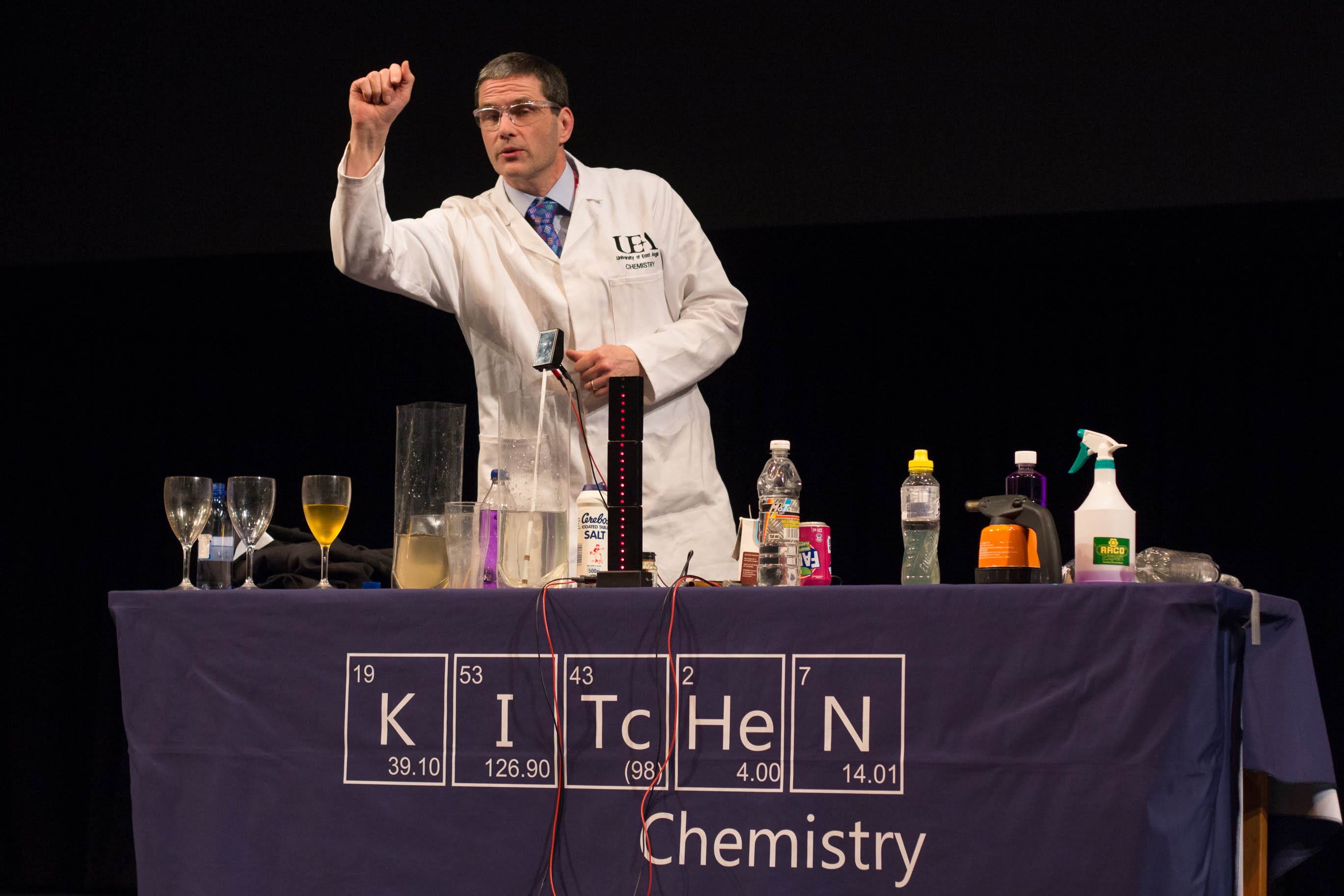 kitchen-chemistry-demonstration.jpg