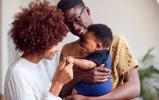modern-family-couple-with-child (1)