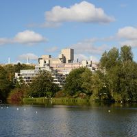 stories-uea_broad_and_ziggurat_small