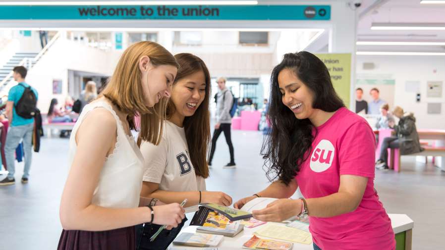 Students in the Students Union on Campus in Union House