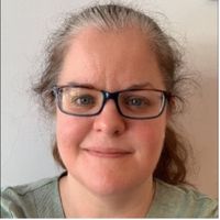 A headshot of Dr Helen Parretti