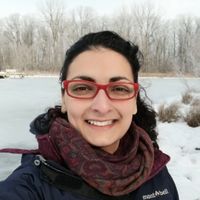Elise Allély Fermé by frozen lake