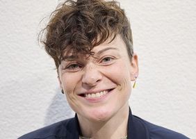 Portrait image Gail McConnell