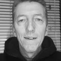 A headshot of Dr Nick Cavill