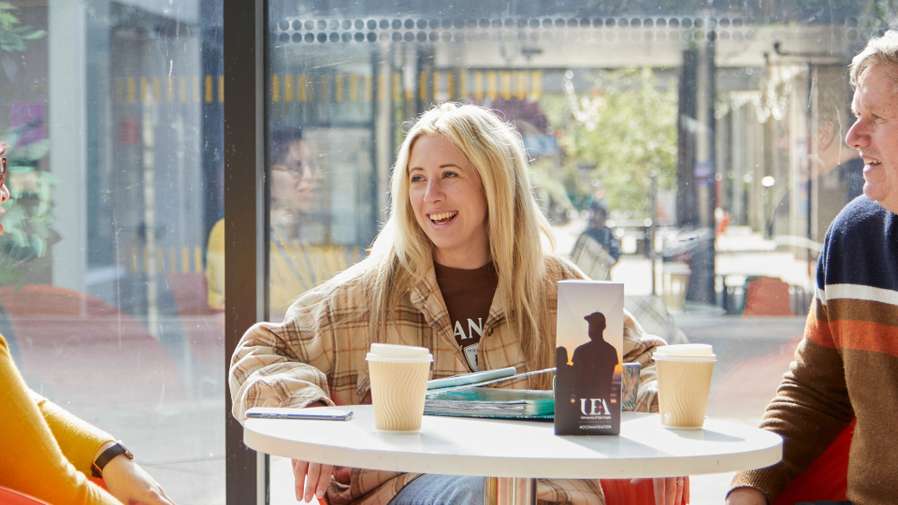 Commuter breakfast in Zest, May 2023