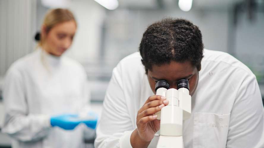 Mature students in laboratory