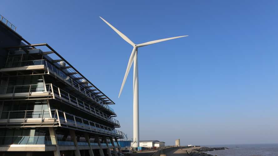 Engineering site visit to see a wind turbine