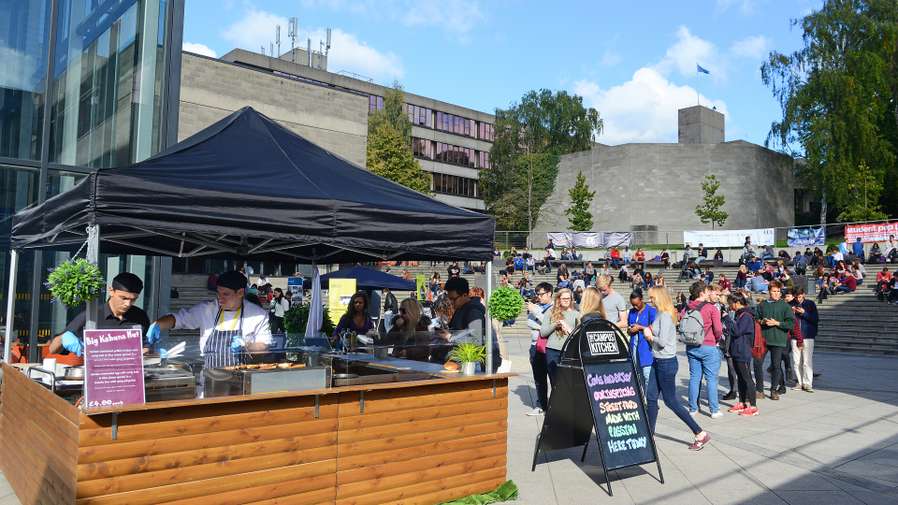 The Campus Kitchen catering food on campus