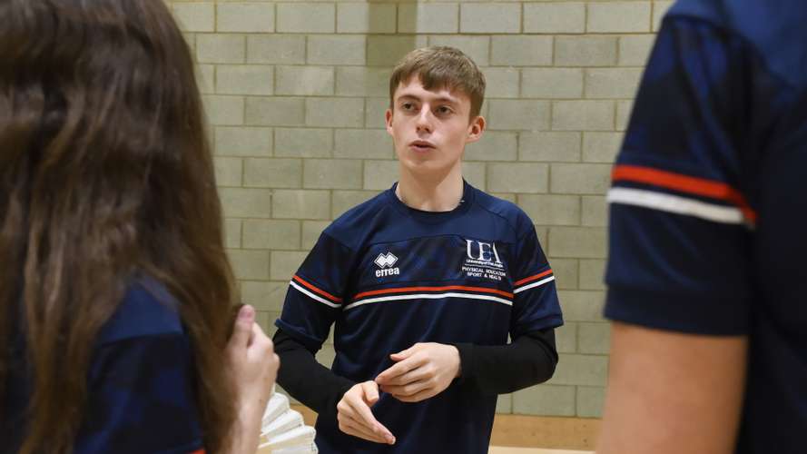 Students in Sportspark sports hall