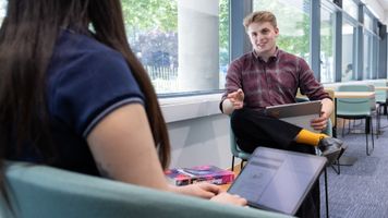 Medical Students in Seminar Sessions