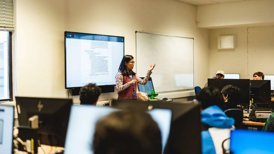 Teaching in a computer lab