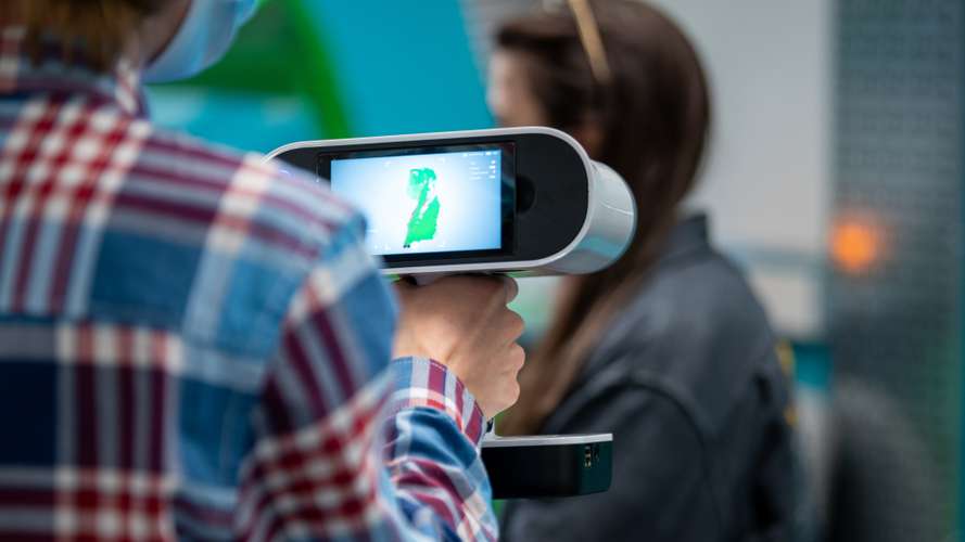 VR headset