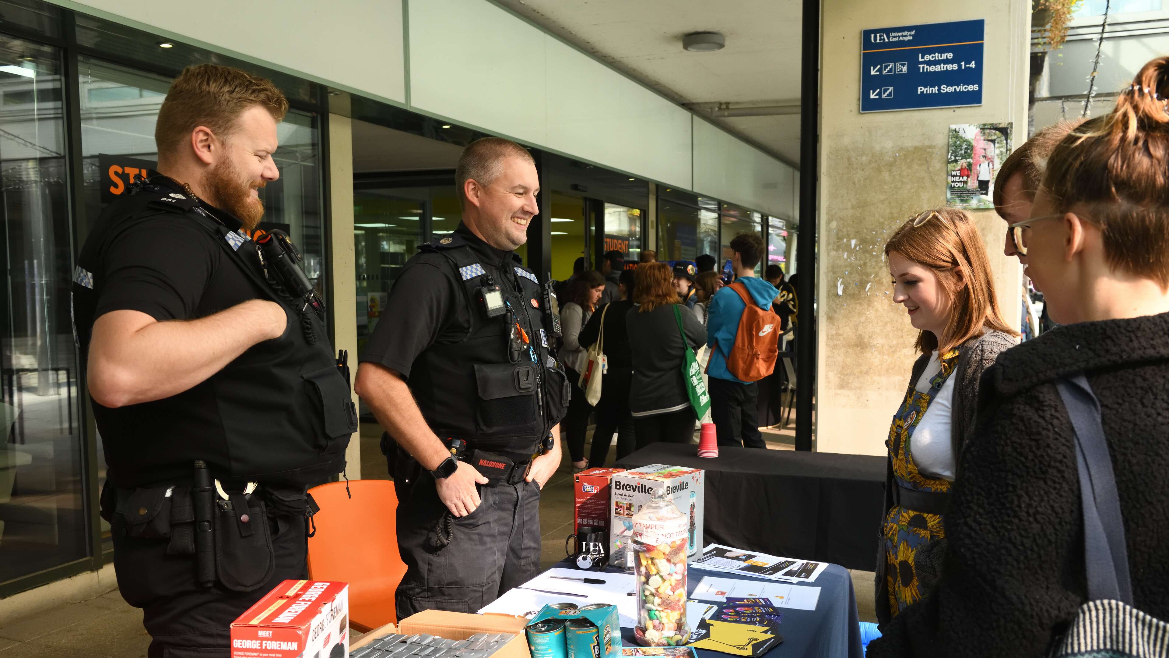 Students talking to Norfolk Police during Welcome Week