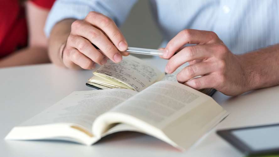 Literature, Drama and Creative Writing students in a seminar