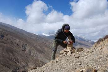 Placing a camera trap for Snow Leopards