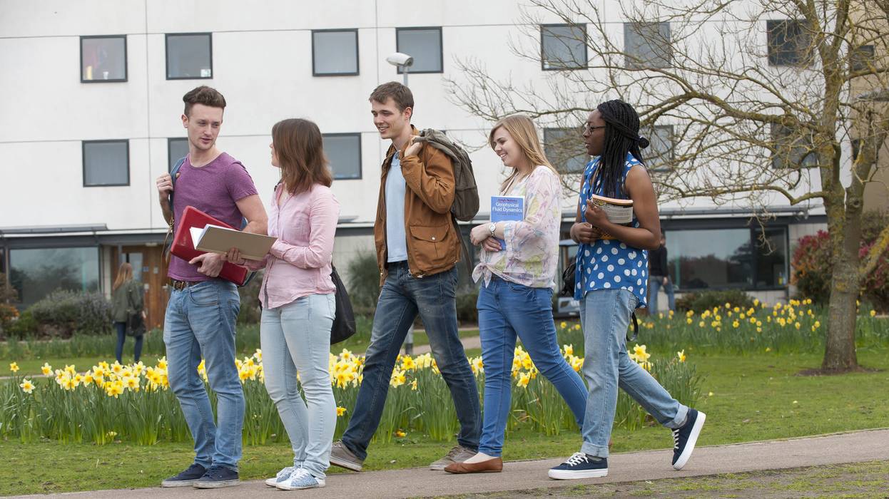 Accommodation Ensuite Campus Plus Students Walking Outside Nelson Court