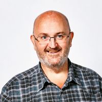 A headshot of Mr Ken Clare