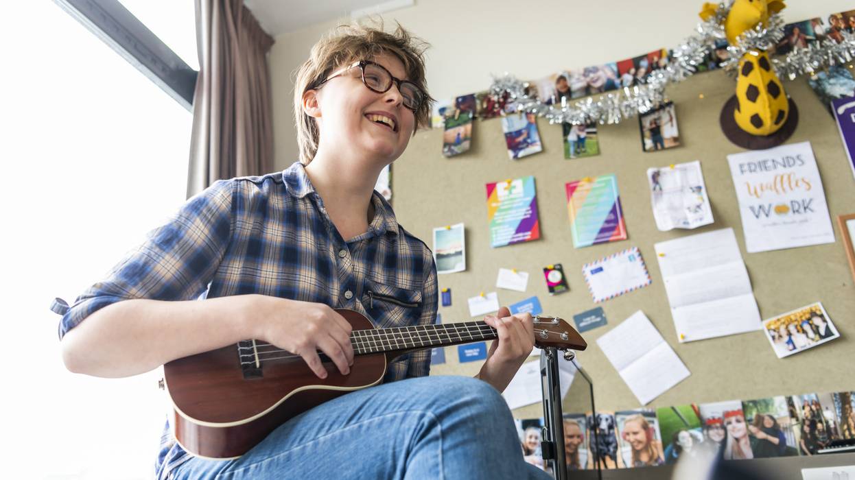Accommodation Ziggurat Single Room Ukulele