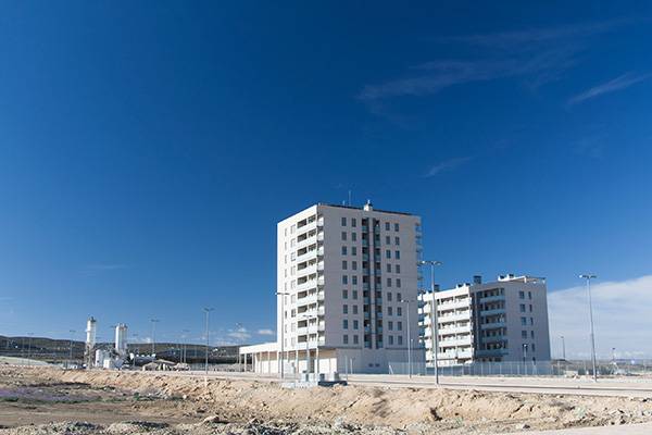 Standalone building during Spanish property bubble