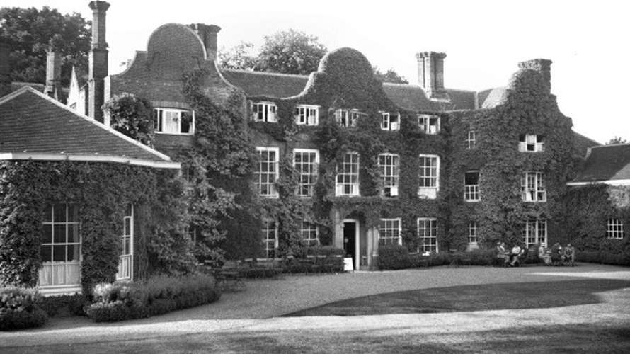 A historical photo of Earlham Hall