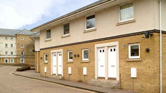 Two Bed House Flat Outside