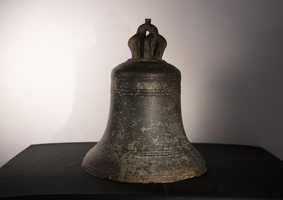 Bell from The Gloucester shipwreck