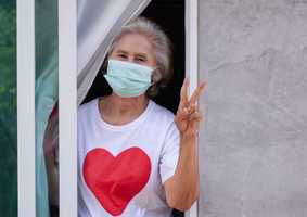 Lady in a face mask