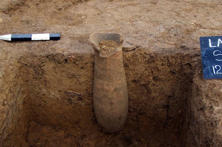 Cylindrical clay pot at Birnin Lafiya