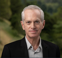 Portrait photo of Professor Bill Collins
