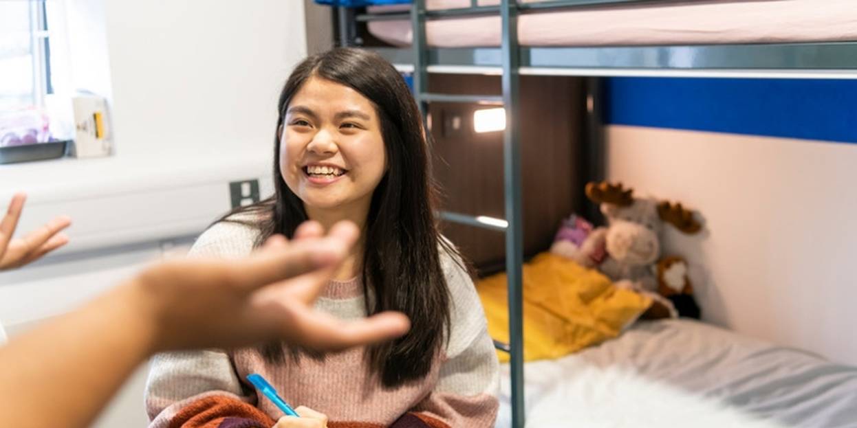 Ensuite Twin Constable Terrace Student Smiling Gallery