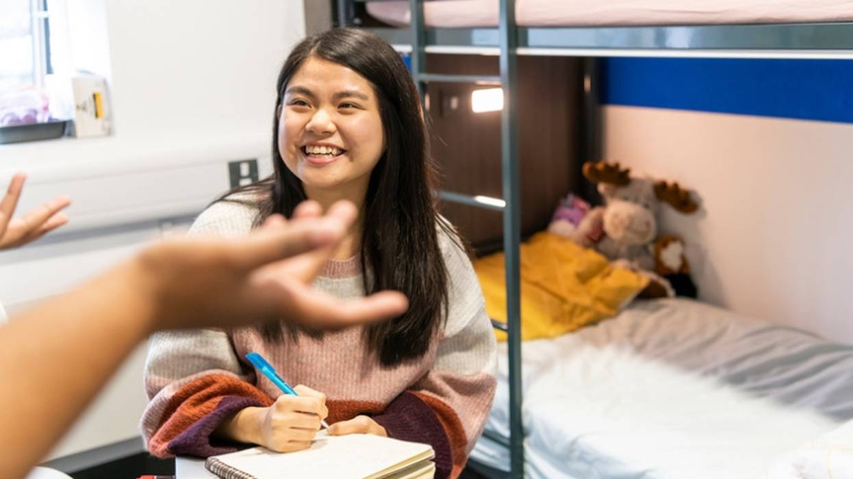 Ensuite Twin Constable Terrace Student Smiling Gallery