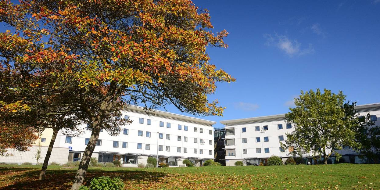 Accommodation Nelson Court External