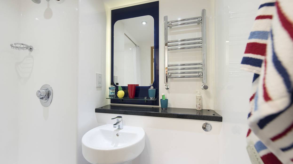 Accommodation Barton Crome Hickling Bathroom