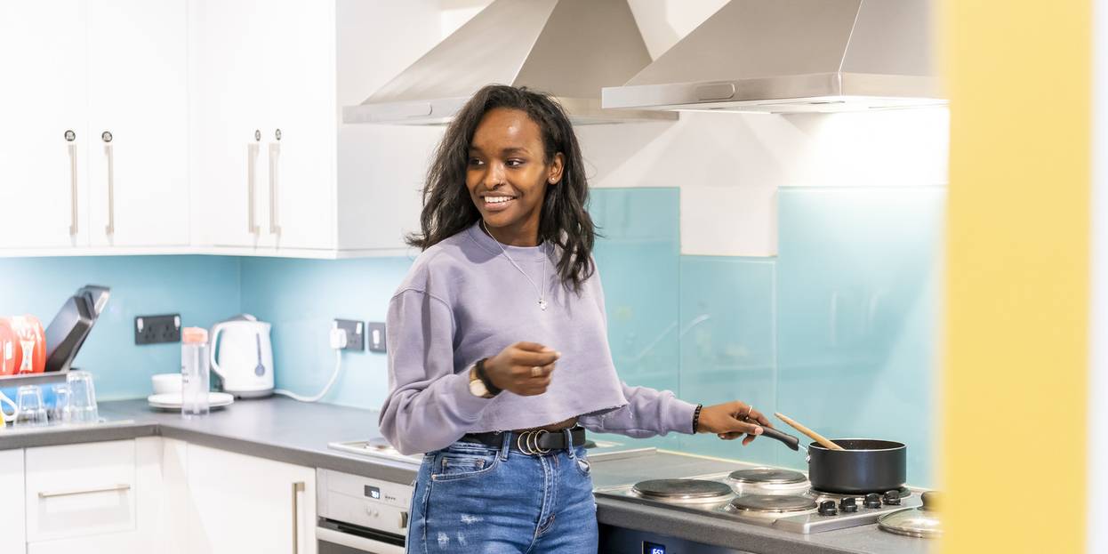 Accommodation Barton Crome Hickling Kitchen