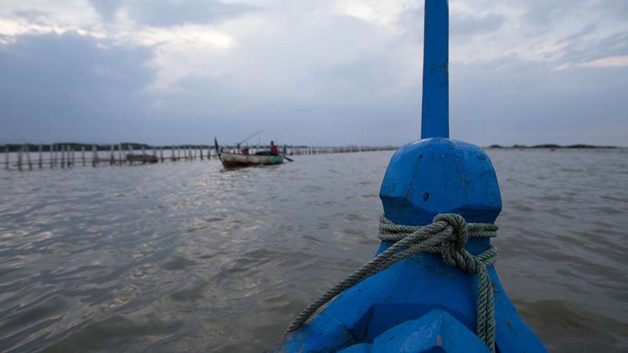 dev-indonesian-boat.jpg
